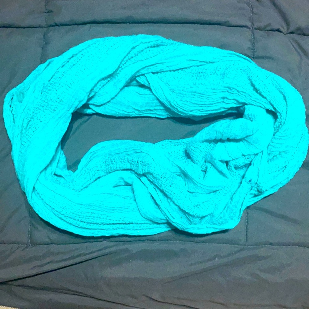 Teal infinity scarf